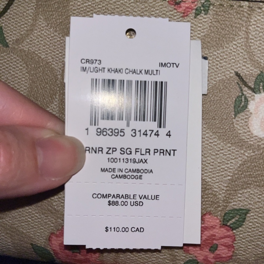 Coach NWT! Corner Zip Wristlet In Signature Canvas With Floral Print - Picture 8 of 12
